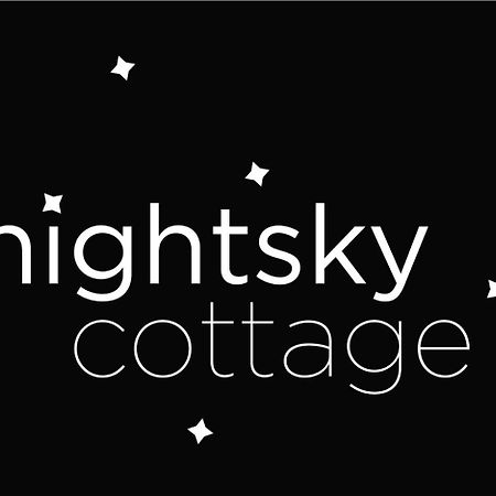 Night Sky Cottage Ohakune Exteriör bild